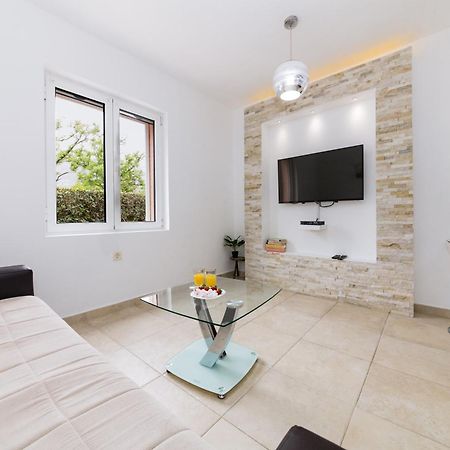 Paunovic Apartments Тиват Экстерьер фото