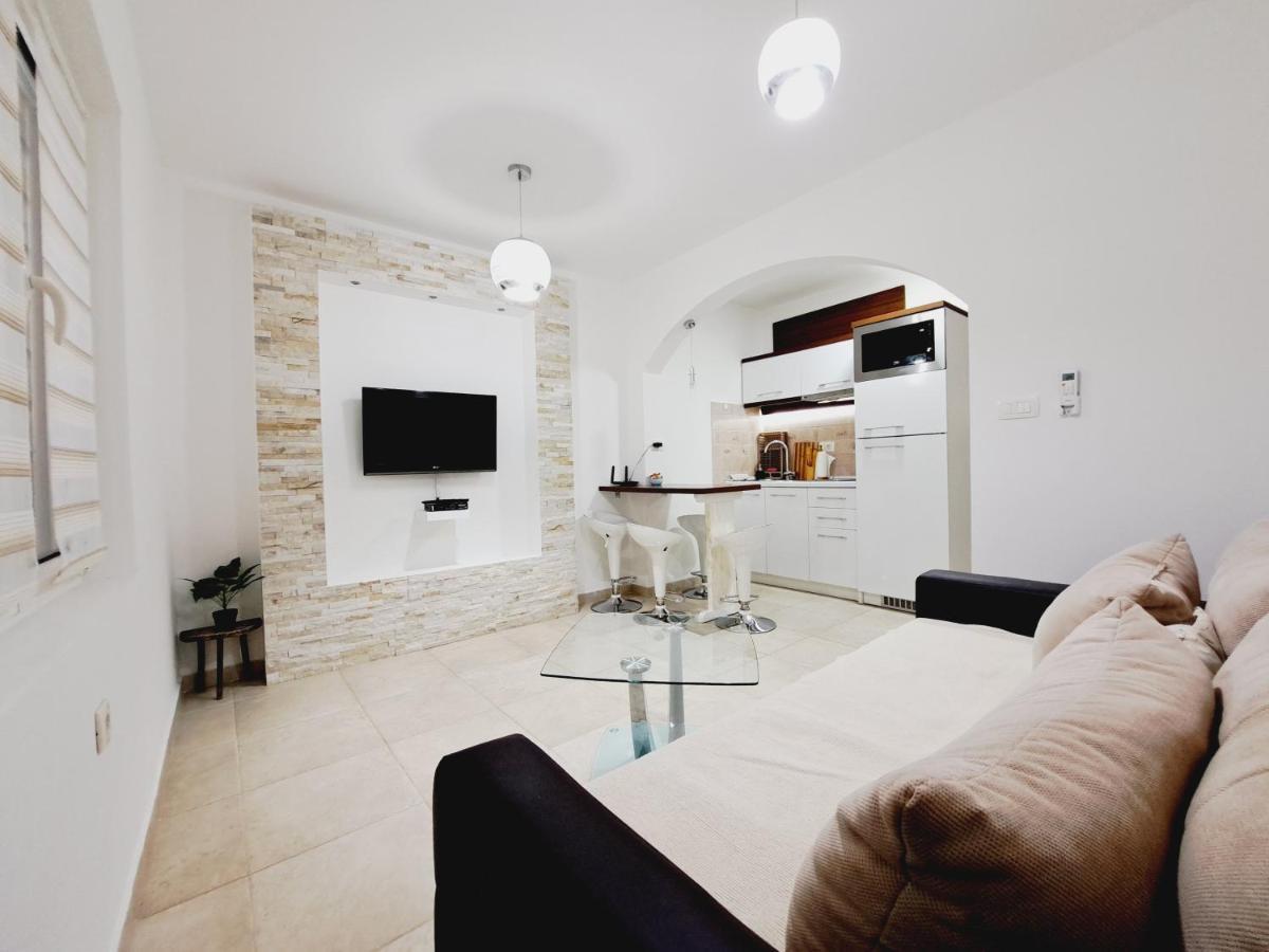 Paunovic Apartments Тиват Экстерьер фото